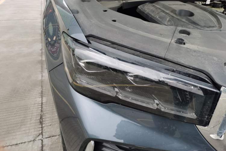 Used Geely Auto Monjaro L 2024 2.0TD High-Power Automatic Two-Wheel Drive Skyline Edition Right Front Headlight