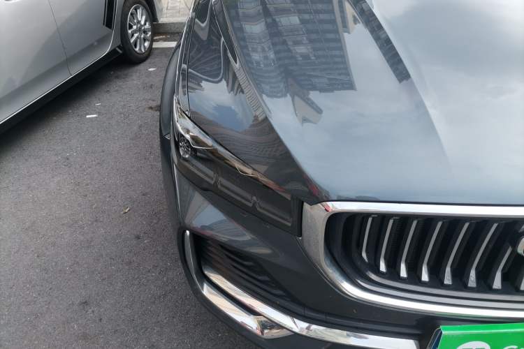 Used Geely Auto Monjaro L 2024 2.0TD High-Power Automatic Two-Wheel Drive Yunqi Version Right Front Headlight