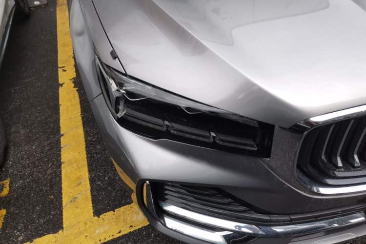 Used Geely Auto Monjaro L 2024 2.0TD High-Power Automatic Two-Wheel Drive Skyline Edition Right Front Headlight