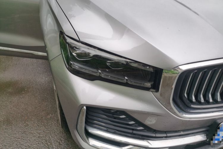 Used Geely Auto Monjaro L 2024 2.0TD High-Power Automatic Two-Wheel Drive Yunqi Version Right Front Headlight
