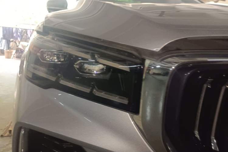 Used Geely Auto Monjaro L 2024 2.0TD High-Power Automatic Two-Wheel Drive Yunqi Version Right Front Headlight