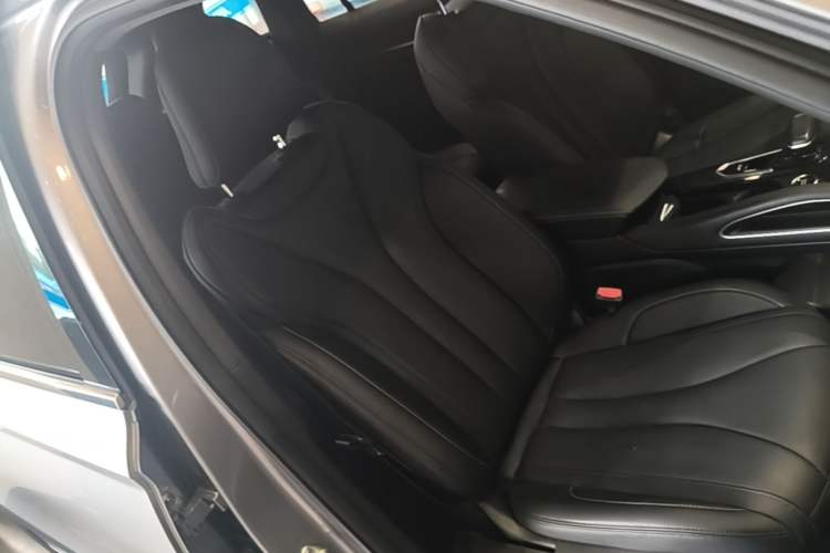 Used Geely Auto Monjaro L 2024 2.0TD DCT EVO Two-Wheel Drive Long-Range Version Right Front Seat