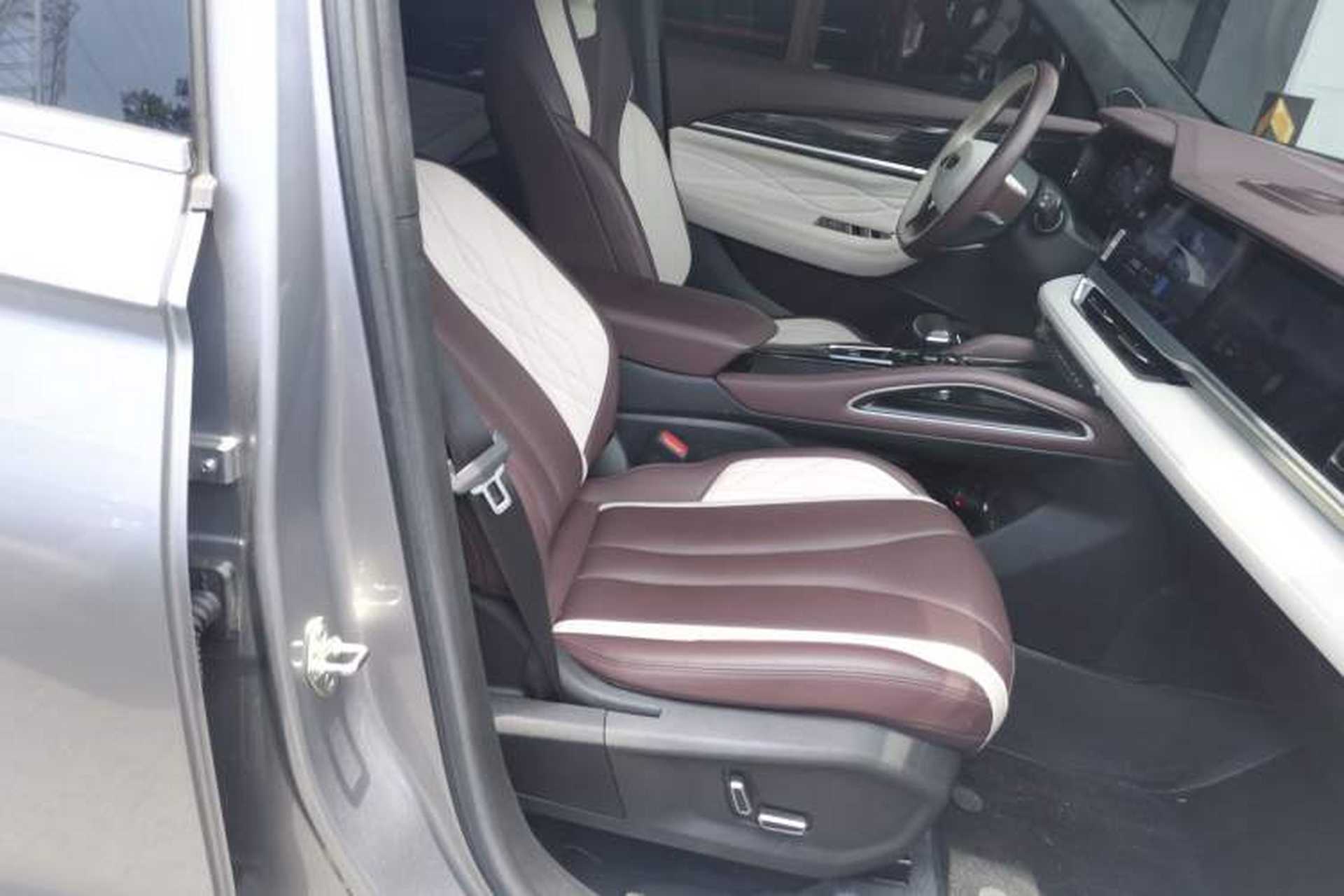 Used Geely Auto Monjaro L 2024 2.0TD High-Power Automatic Two-Wheel Drive Yunqi Version Right Front Seat