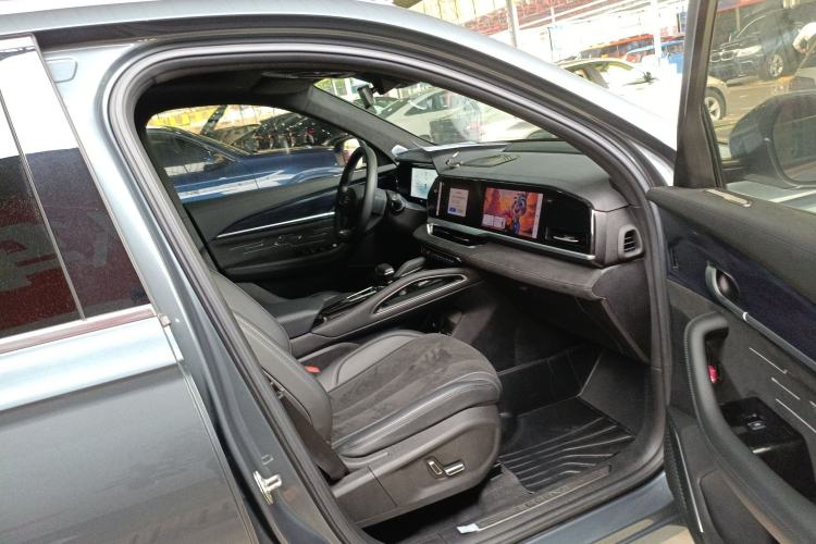 Used Geely Auto Monjaro L 2024 2.0TD High-Power Automatic Two-Wheel Drive Skyline Edition Right Front Seat