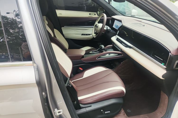 Used Geely Auto Monjaro L 2024 2.0TD High-Power Automatic Two-Wheel Drive Yunqi Version Right Front Seat