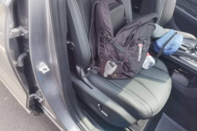 Used Geely Auto Monjaro L 2024 2.0TD DCT EVO Two-Wheel Drive Long-Range Version Right Front Seat