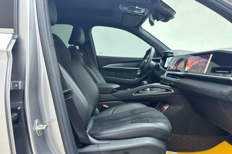 Used Geely Auto Monjaro L 2024 2.0TD High-Power Automatic Two-Wheel Drive Skyline Edition Right Front Seat