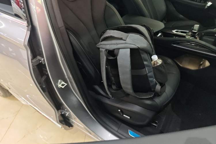Used Geely Auto Monjaro L 2024 2.0TD DCT EVO Two-Wheel Drive Long-Range Version Right Front Seat