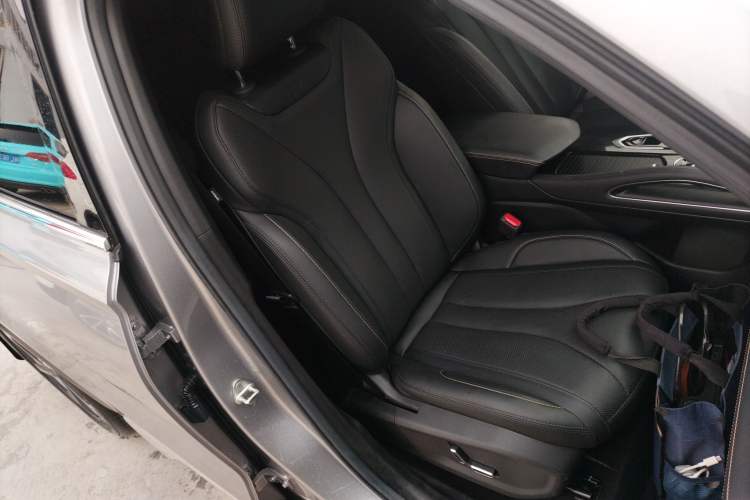 Used Geely Auto Monjaro L 2024 2.0TD DCT EVO Two-Wheel Drive Long-Range Version Right Front Seat