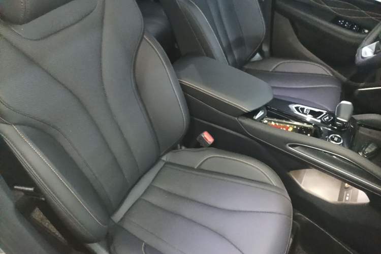 Used Geely Auto Monjaro L 2024 2.0TD DCT EVO Two-Wheel Drive Long-Range Version Right Front Seat