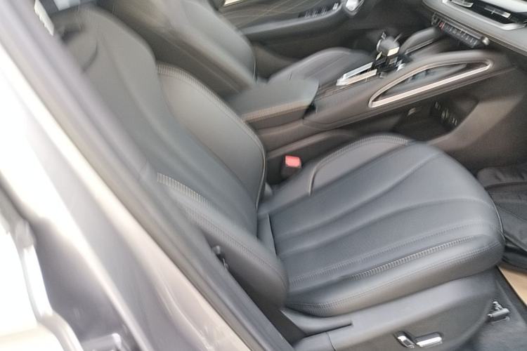Used Geely Auto Monjaro L 2024 2.0TD DCT EVO Two-Wheel Drive Long-Range Version Right Front Seat
