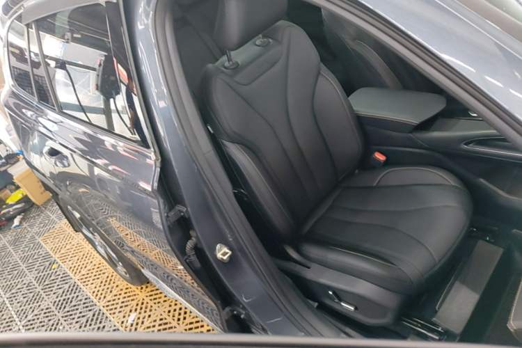 Used Geely Auto Monjaro L 2024 2.0TD DCT EVO Two-Wheel Drive Long-Range Version Right Front Seat