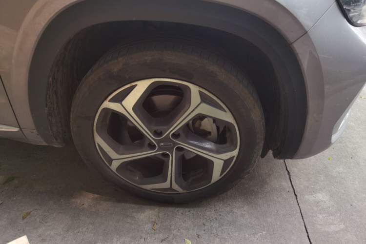 Used Geely Auto Monjaro L 2024 2.0TD DCT EVO Two-Wheel Drive Long-Range Version Right Front Wheel Hub