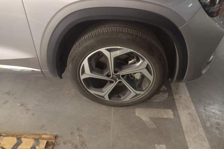 Used Geely Auto Monjaro L 2024 2.0TD High-Power Automatic Two-Wheel Drive Yunqi Version Right Front Wheel Hub