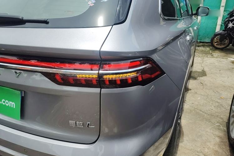 Used Geely Auto Monjaro L 2024 2.0TD High-Power Automatic Two-Wheel Drive Yunqi Version Right Rear Taillight