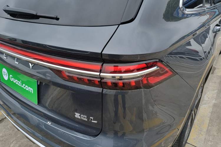 Used Geely Auto Monjaro L 2024 2.0TD High-Power Automatic Two-Wheel Drive Skyline Edition Right Rear Taillight