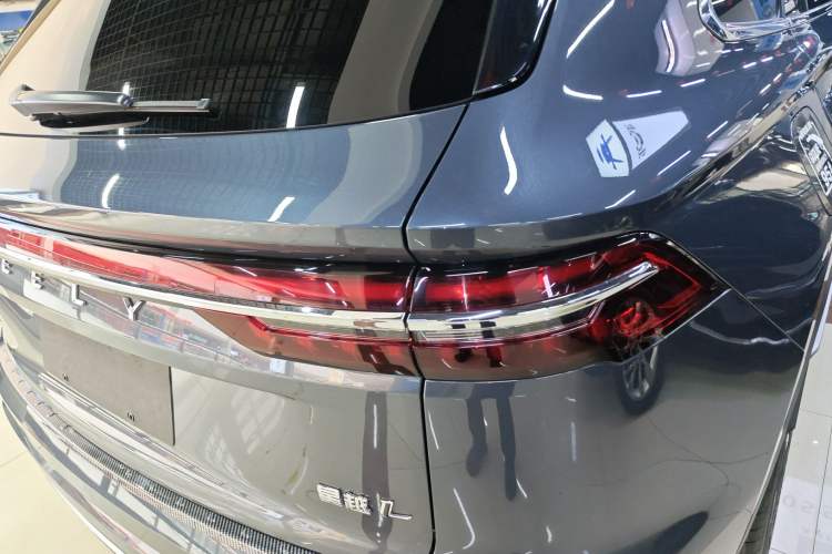 Used Geely Auto Monjaro L 2024 2.0TD High-Power Automatic Two-Wheel Drive Skyline Edition Right Rear Taillight