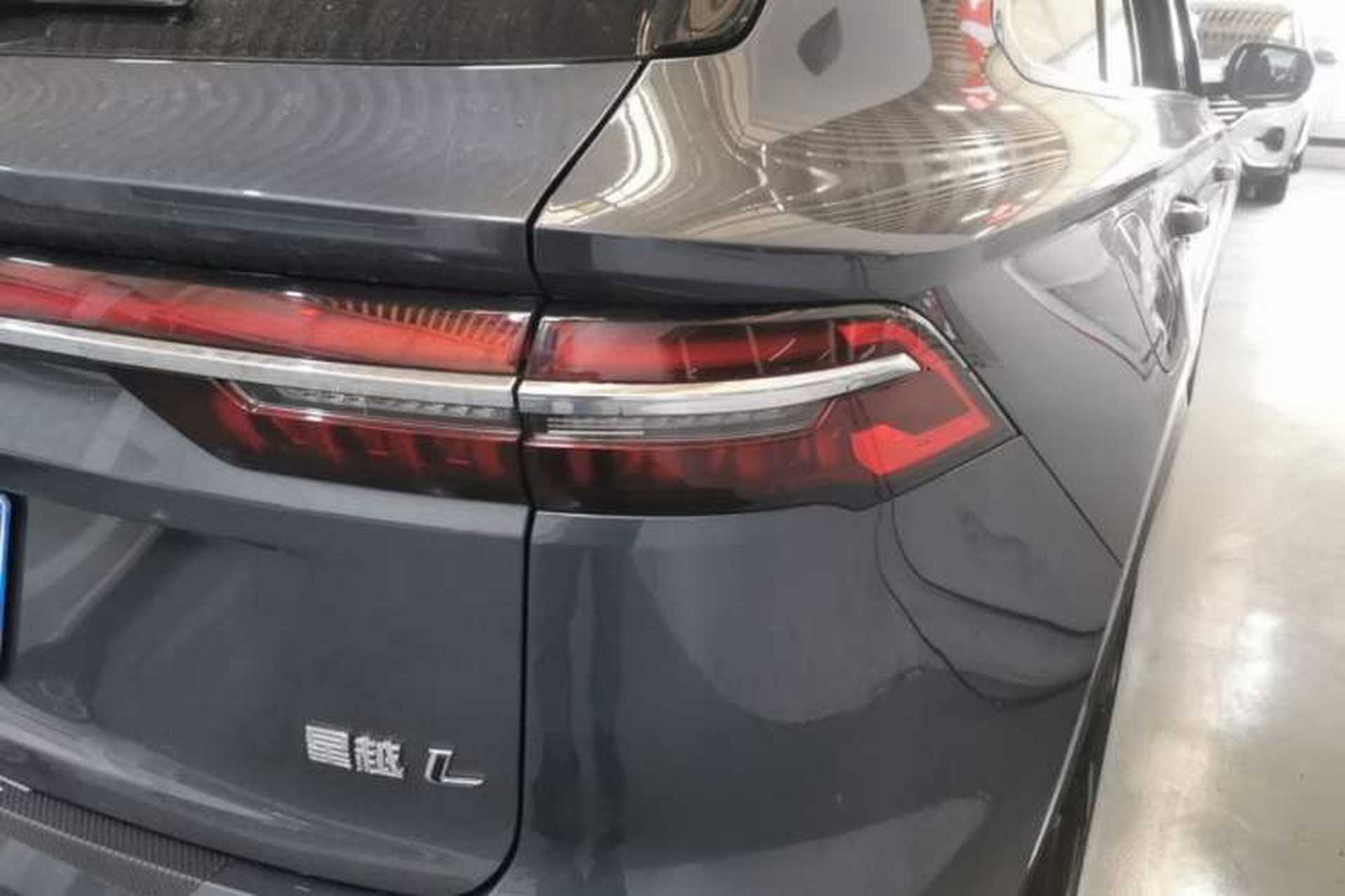 Used Geely Auto Monjaro L 2024 2.0TD High-Power Automatic Two-Wheel Drive Yunqi Version Right Rear Taillight