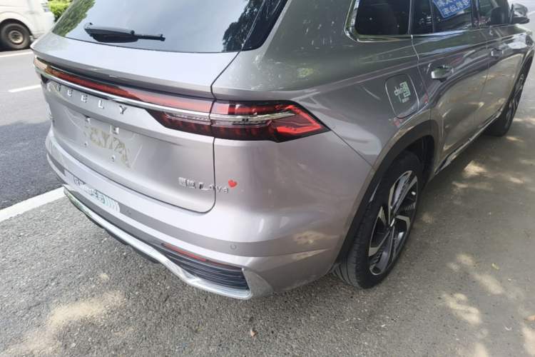 Used Geely Auto Monjaro L 2024 2.0TD High-Power Automatic Two-Wheel Drive Skyline Edition Right Rear Taillight