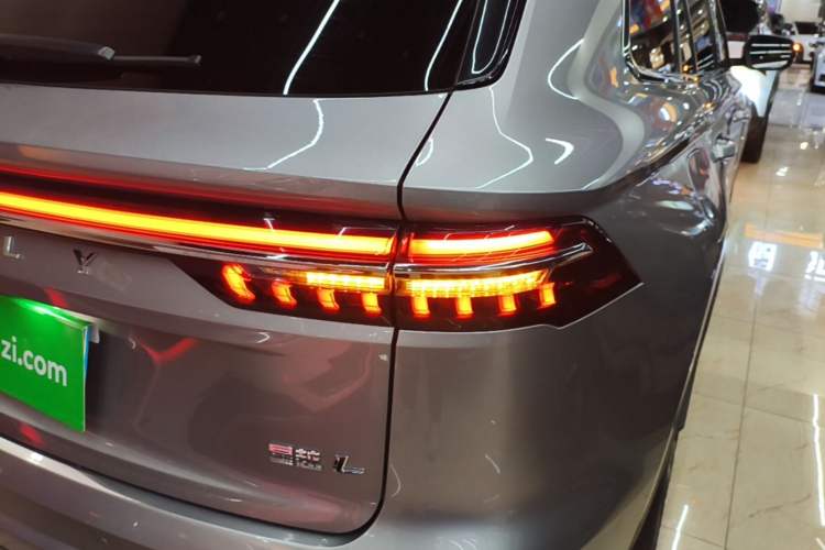 Used Geely Auto Monjaro L 2024 2.0TD High-Power Automatic Two-Wheel Drive Skyline Edition Right Rear Taillight