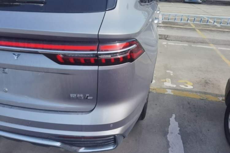 Used Geely Auto Monjaro L 2024 2.0TD High-Power Automatic Two-Wheel Drive Skyline Edition Right Rear Taillight