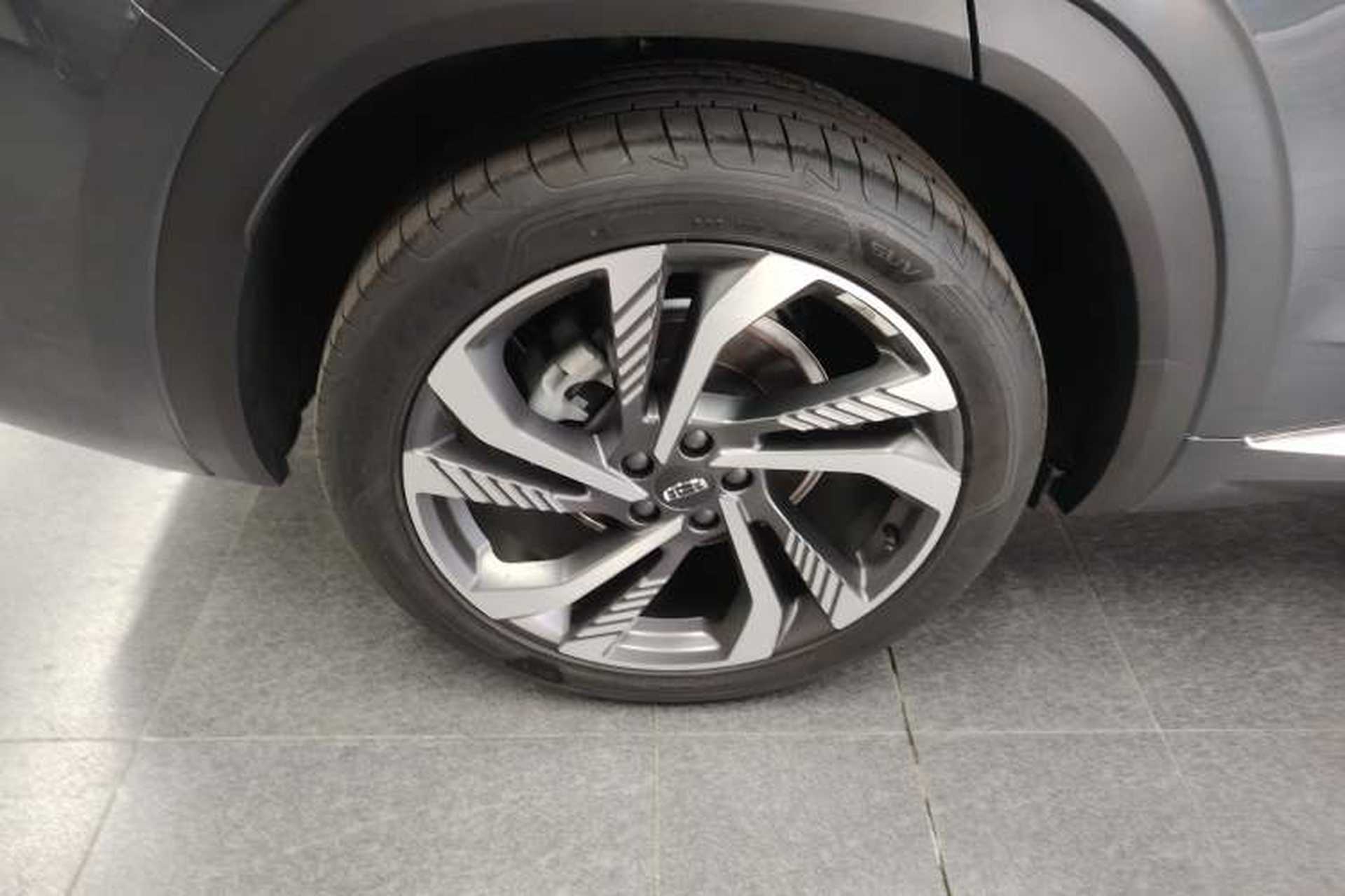 Used Geely Auto Monjaro L 2024 2.0TD High-Power Automatic Two-Wheel Drive Skyline Edition Right Rear Wheel Hub