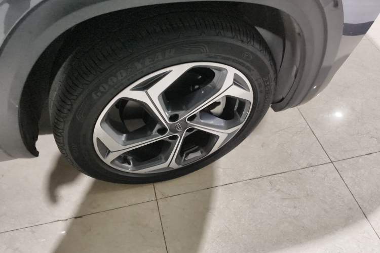 Used Geely Auto Monjaro L 2024 2.0TD High-Power Automatic Two-Wheel Drive Yunqi Version Right Rear Wheel Hub