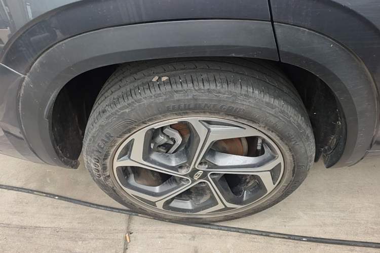 Used Geely Auto Monjaro L 2024 2.0TD High-Power Automatic Two-Wheel Drive Yunqi Version Right Rear Wheel Hub