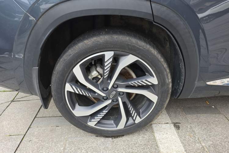 Used Geely Auto Monjaro L 2024 2.0TD High-Power Automatic Two-Wheel Drive Skyline Edition Right Rear Wheel Hub