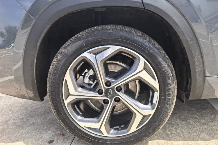 Used Geely Auto Monjaro L 2024 2.0TD High-Power Automatic Two-Wheel Drive Yunqi Version Right Rear Wheel Hub