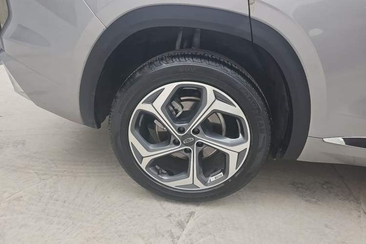 Used Geely Auto Monjaro L 2024 2.0TD High-Power Automatic Two-Wheel Drive Yunqi Version Right Rear Wheel Hub