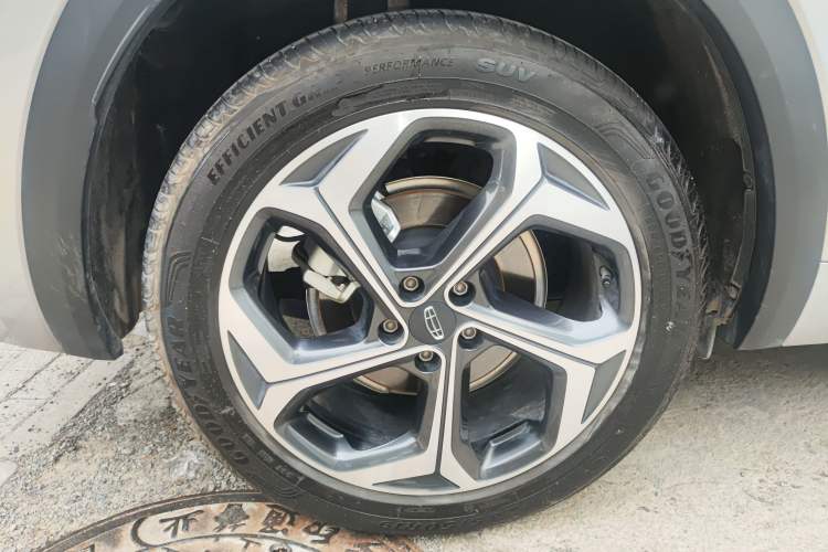 Used Geely Auto Monjaro L 2024 2.0TD High-Power Automatic Two-Wheel Drive Yunqi Version Right Rear Wheel Hub