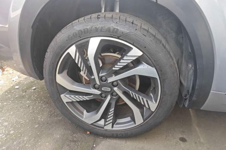 Used Geely Auto Monjaro L 2024 2.0TD High-Power Automatic Two-Wheel Drive Skyline Edition Right Rear Wheel Hub