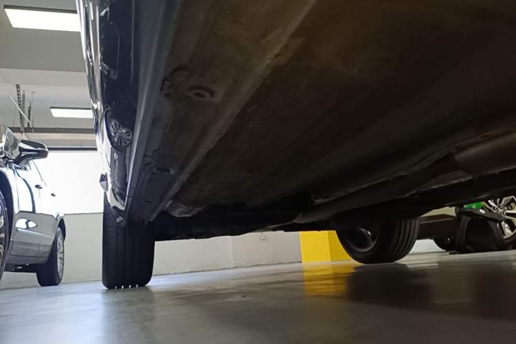 Used Geely Auto Monjaro L 2024 2.0TD High-Power Automatic Two-Wheel Drive Skyline Edition Right Side Sill