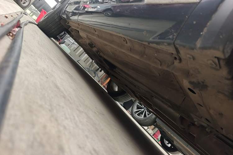 Used Geely Auto Monjaro L 2024 2.0TD High-Power Automatic Two-Wheel Drive Yunqi Version Right Side Sill
