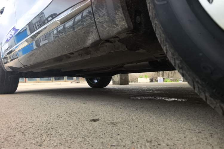 Used Geely Auto Monjaro L 2024 2.0TD High-Power Automatic Two-Wheel Drive Yunqi Version Right Side Sill