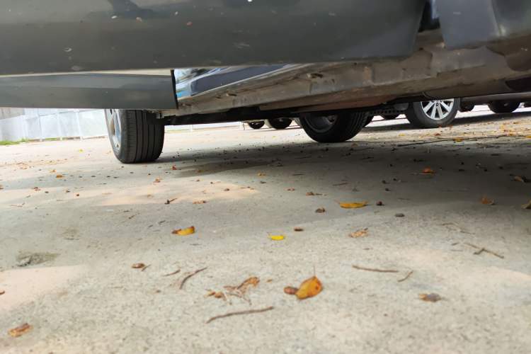 Used Geely Auto Monjaro L 2024 2.0TD High-Power Automatic Two-Wheel Drive Yunqi Version Right Side Sill