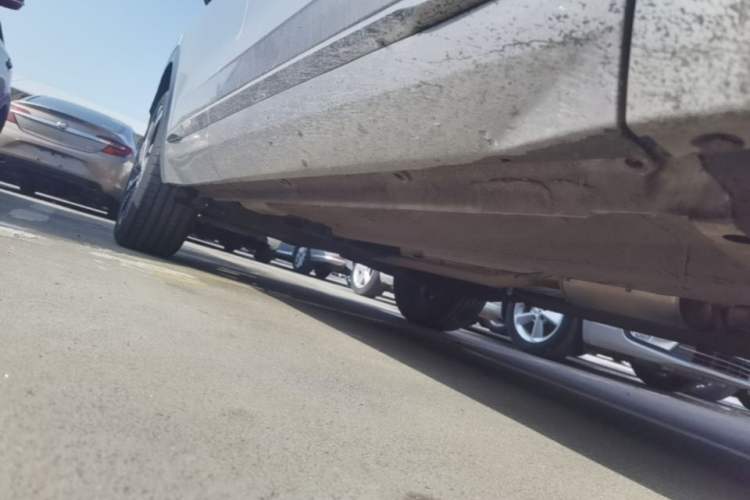 Used Geely Auto Monjaro L 2024 2.0TD High-Power Automatic Two-Wheel Drive Skyline Edition Right Side Sill