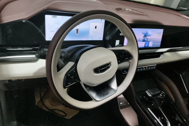 Used Geely Auto Monjaro L 2024 2.0TD High-Power Automatic Two-Wheel Drive Yunqi Version Steering Wheel