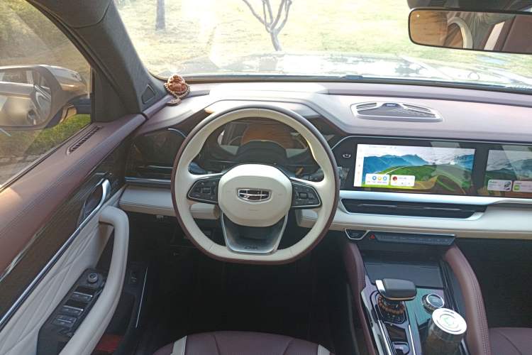 Used Geely Auto Monjaro L 2024 2.0TD High-Power Automatic Two-Wheel Drive Yunqi Version Steering Wheel