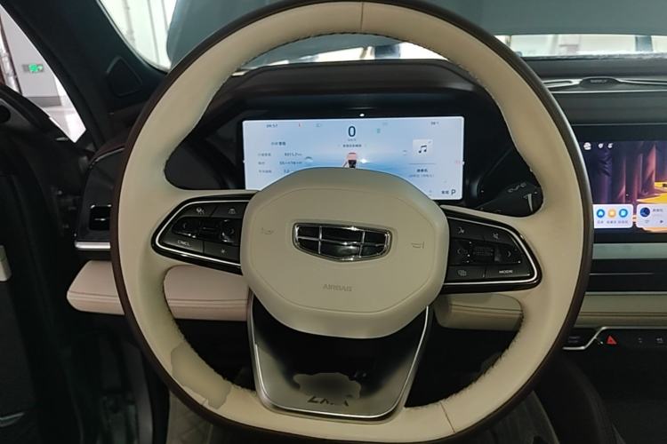 Used Geely Auto Monjaro L 2024 2.0TD High-Power Automatic Two-Wheel Drive Yunqi Version Steering Wheel