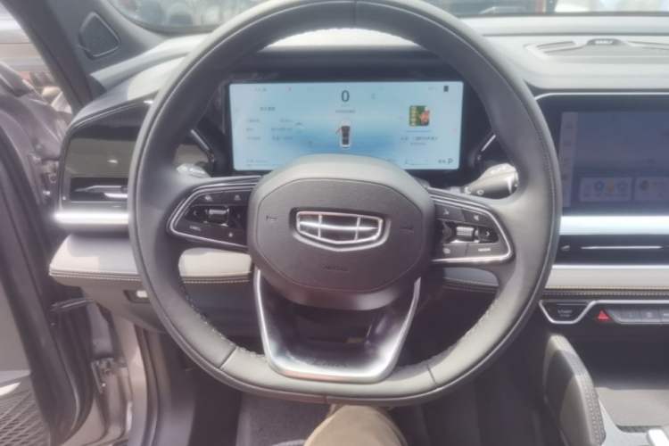 Used Geely Auto Monjaro L 2024 2.0TD DCT EVO Two-Wheel Drive Long-Range Version Steering Wheel