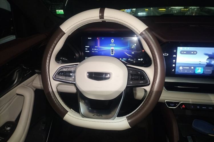 Used Geely Auto Monjaro L 2024 2.0TD High-Power Automatic Two-Wheel Drive Yunqi Version Steering Wheel