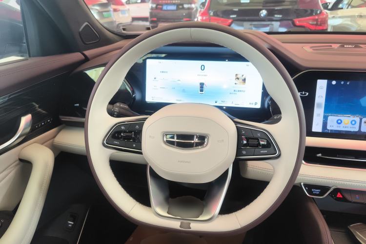 Used Geely Auto Monjaro L 2024 2.0TD High-Power Automatic Two-Wheel Drive Yunqi Version Steering Wheel