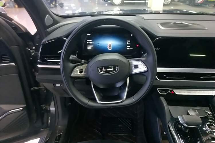 Used Geely Auto Monjaro L 2024 2.0TD High-Power Automatic Two-Wheel Drive Skyline Edition Steering Wheel