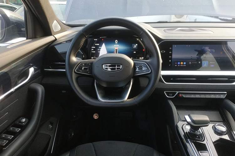 Used Geely Auto Monjaro L 2024 2.0TD High-Power Automatic Two-Wheel Drive Skyline Edition Steering Wheel