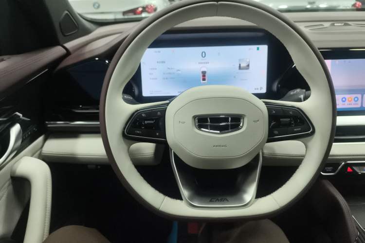 Used Geely Auto Monjaro L 2024 2.0TD High-Power Automatic Two-Wheel Drive Yunqi Version Steering Wheel
