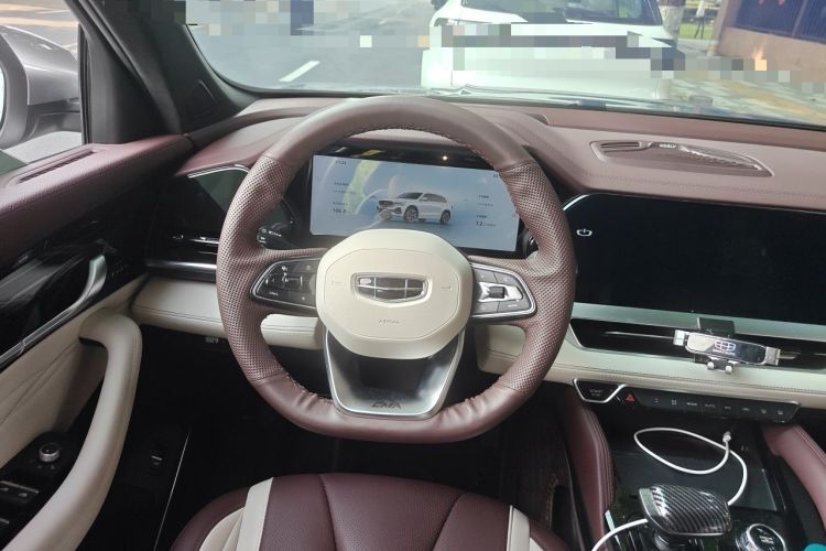 Used Geely Auto Monjaro L 2024 2.0TD High-Power Automatic Two-Wheel Drive Yunqi Version Steering Wheel