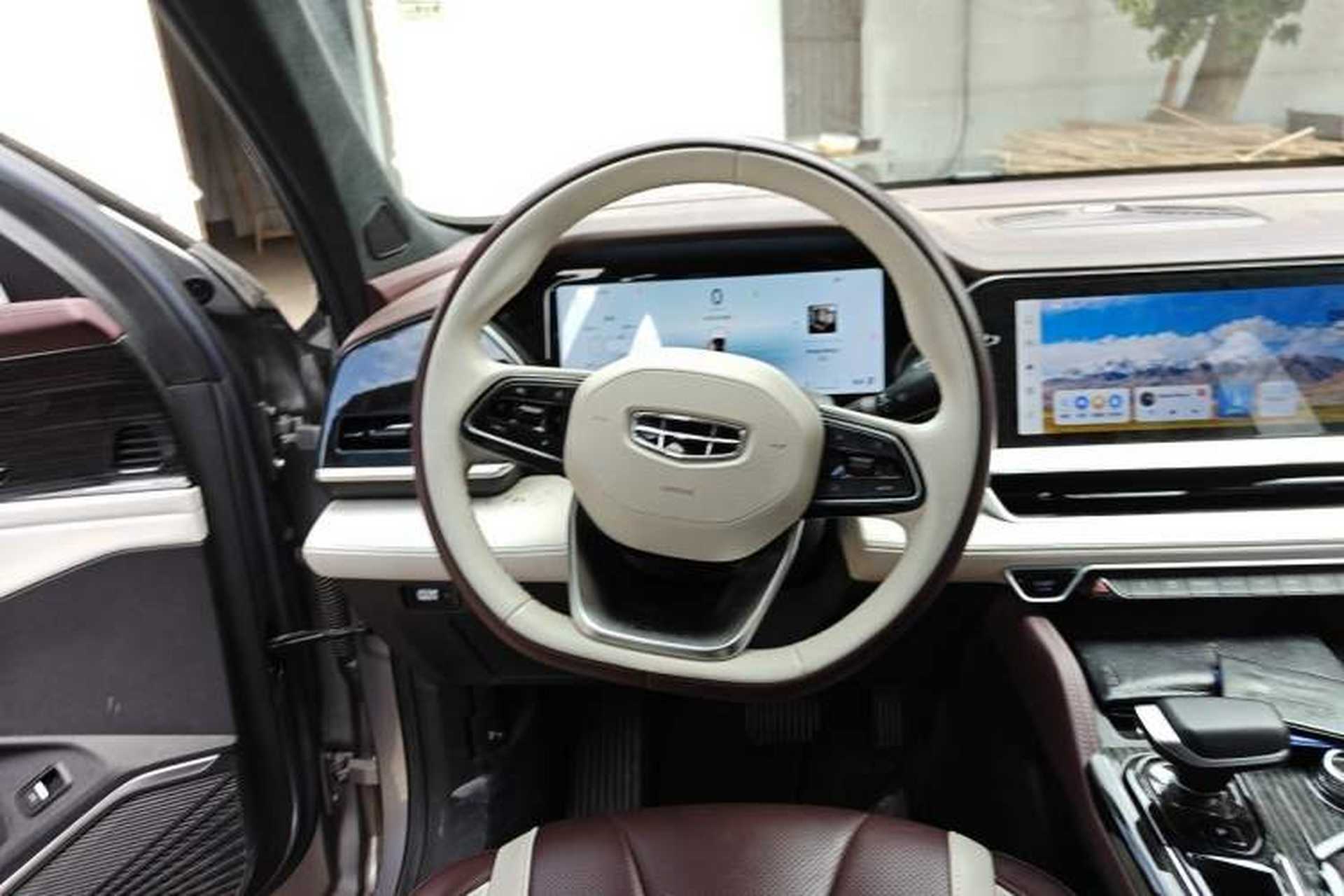Used Geely Auto Monjaro L 2024 2.0TD High-Power Automatic Two-Wheel Drive Yunqi Version Steering Wheel