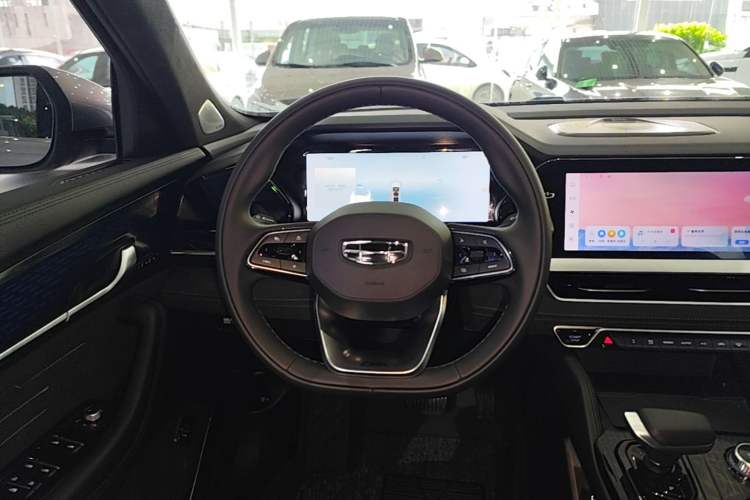 Used Geely Auto Monjaro L 2024 2.0TD High-Power Automatic Two-Wheel Drive Skyline Edition Steering Wheel